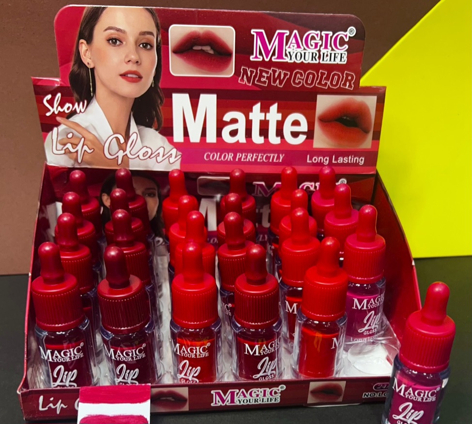 رژ لب  مجیک مخملی طرح قطره چکانی