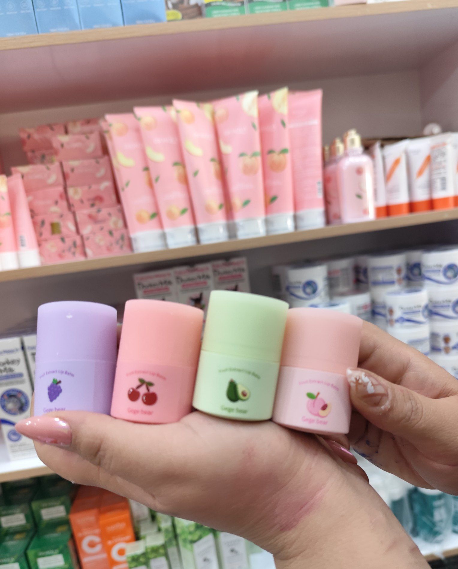 بالم لب پیچی  میوه ای کره ای جی جی بیر  بدون کارتن